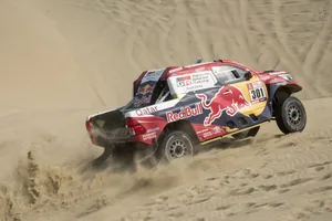 Dakar 2018, etapa 3: El qatarí Al-Attiyah contesta a Peugeot