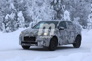 El nuevo DS 3 Crossback 2019 cazado una vez más rodeado de nieve