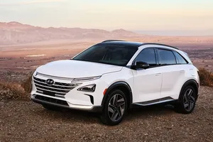 Hyundai Nexo: desvelado el nuevo SUV coreano propulsado por hidrógeno