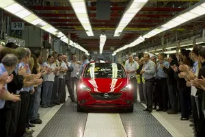 La factoría de Opel en Figueruelas logra un preacuerdo y salva el Corsa