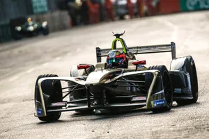 Brillante victoria de Jean-Eric Vegne en el ePrix de Santiago