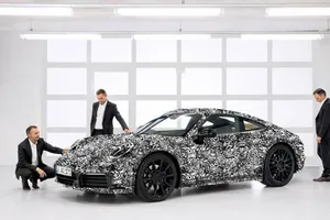 Porsche nos muestra la nueva generación 992 del 911 por primera vez