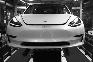 Los Tesla Model 3 con destino Europa se van a demorar un poco más