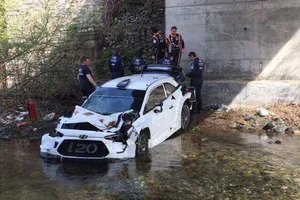 Fuerte accidente de Neuville en los test previos a Córcega