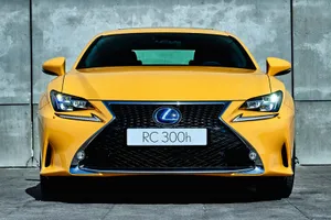 El Lexus RC 300h 2018 ya tiene precios en España