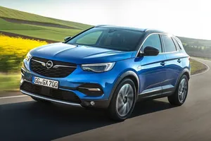 La gama del Opel Grandland X incorpora el acabado Business