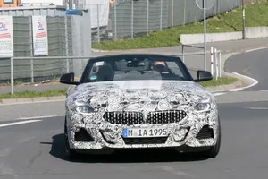 El nuevo BMW Z4 llega a Nürburgring para continuar sus pruebas dejando ver su nuevo interior