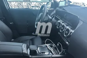 El interior del Mercedes Clase B 2019 se desvela en estas fotos espía