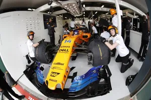 McLaren y Renault podrían llegar en Bahréin a las cien carreras sin ganar