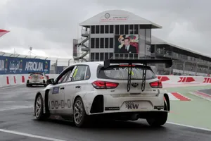 Los pilotos Hyundai del WTCR temen cambios en el 'BoP'