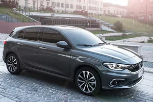 La gama del Fiat Tipo incorpora nuevas versiones Business