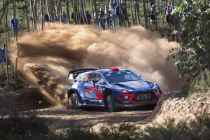 Dani Sordo lidera el Rally de Portugal, drama en Toyota