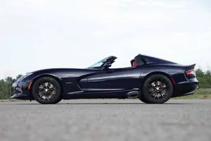 También hubo un Dodge Viper targa, aunque la marca no quiso hacerlo