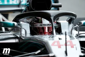 Hamilton gana en Montmeló sin rival