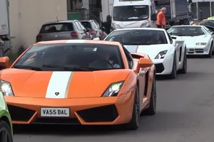 Concentración Lamborghini por el 50 aniversario de Valentino Balboni 