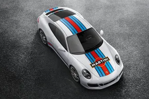 El Porsche 911 ahora con decoración Martini Racing oficial