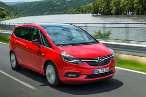 La gama 2019 del Opel Zafira estrena motor de gasolina de 136 CV