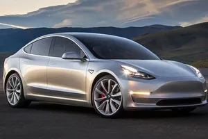 El Tesla Model 3 estándar de 35.000 dólares retrasado hasta finales de año