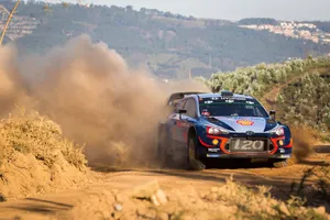 Thierry Neuville tiene el Rally de Portugal en sus manos