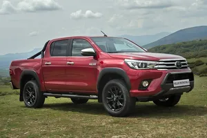 El nuevo Toyota Hilux Invincible ya está disponible en España