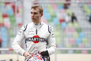 La FIA rechaza la revisión de la sanción a Sirotkin y la vuelta a boxes de Alonso
