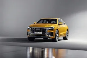 El Audi Q8 nos saluda horas antes de ser presentado oficialmente