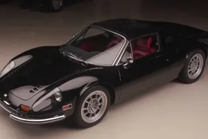 Ferrari Dino Monza 3.6 Evo: un Dino restomod con un V8 de 400 CV