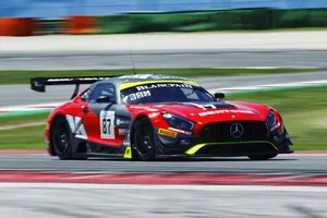 Los Mercedes de AKKA-ASP suman las poles en Misano