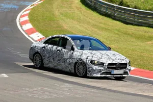 El nuevo Mercedes Clase CLA definitivo espiado en Nürburgring