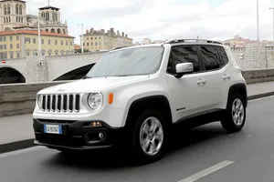 Italia - Mayo 2018: Jeep sorprende en un mes plagado de récords