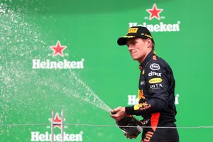 Verstappen, en el podio: "Hemos sido rápidos, podemos estar satisfechos"