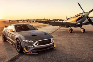 El nuevo Eagle Squadron Mustang GT de Ford y RTR se presenta en sociedad