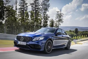 Mercedes-AMG C 63 2019: nueva imagen, habitáculo moderno y más agilidad