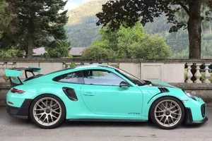 Los Porsche 911 GT2 RS únicos de la familia Porsche