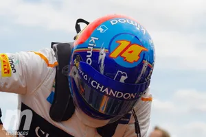 Alonso, arrollado por Hülkenberg en la salida: "Es difícil entenderlo"