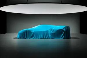 El Bugatti Divo nos muestra su radical silueta en su último teaser