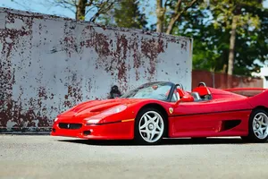 El primer Ferrari F50 fabricado de la historia aparece a la venta