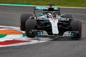 Mercedes sigue a la sombra de Ferrari: "Tienen ventaja desde mediados de verano"