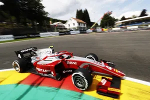 Nyck de Vries vuela en Spa para obtener su primera pole