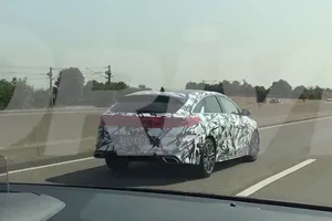 El nuevo Kia Proceed GT 2019 en vídeo y con camuflaje ligero