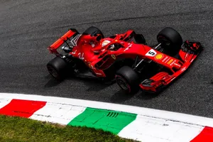Vettel: "Tuve suerte de terminar segundo en lugar de tercero"