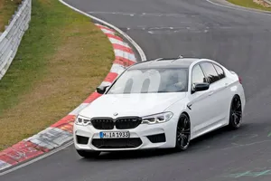 Cazado un posible BMW M5 CS en el circuito de Nürburgring