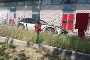 La mula del nuevo Ferrari Purosangue SUV se deja ver en vídeo