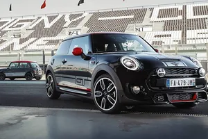 MINI Cooper S GT Edition, deportividad y exclusividad para recordar el pasado