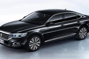 Volkswagen Passat 2019, la berlina se renueva por completo en China