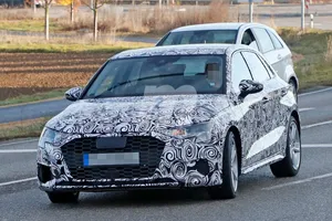 El nuevo Audi S3 se deja ver algo más ligero de camuflaje