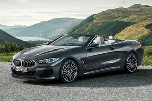 BMW Serie 8 Cabrio 2019, lujo y confort a techo descubierto