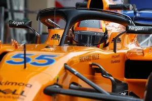 Carlos Sainz completa sus primeros kilómetros con McLaren en Abu Dhabi