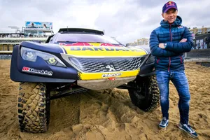 Dakar 2019: Sébastien Loeb desvela su Peugeot 3008 DKR