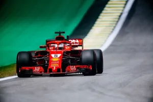 "Trabajo por hacer" y un tornillo suelto para un Vettel competitivo